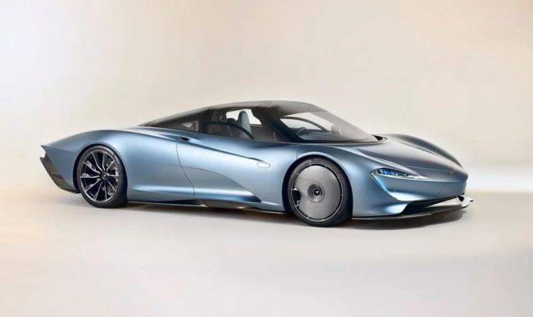 <p><strong>McLaren Speedtail</strong></p>

<p> </p>

<p>1.036 beygirlik McLaren Speedtail, 403 km/sa maksimum hızı ve tasarımıyla dikkat çeken modellerden.</p>

