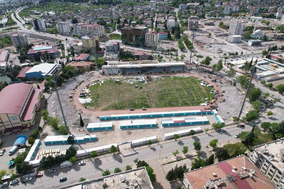 <p>Kahramanmaraş&rsquo;ın Pazarcık il&ccedil;esinde 7,7 ve Elbistan il&ccedil;esinde 7,6 b&uuml;y&uuml;kl&uuml;ğ&uuml;nde meydana gelen 2 b&uuml;y&uuml;k deprem 11 ilde b&uuml;y&uuml;k yıkım ve can kayıplarına neden oldu.<br />
&nbsp;</p>
