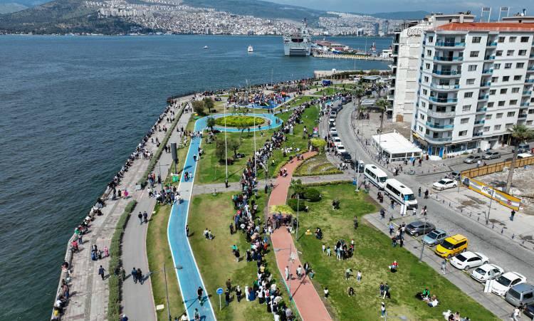 <p>TCG Anadolu, amfibi harekat ve hava harekatı başta olmak üzere insani yardım ve kontrol gemisi görevlerinde de kullanılabilecek. </p>
