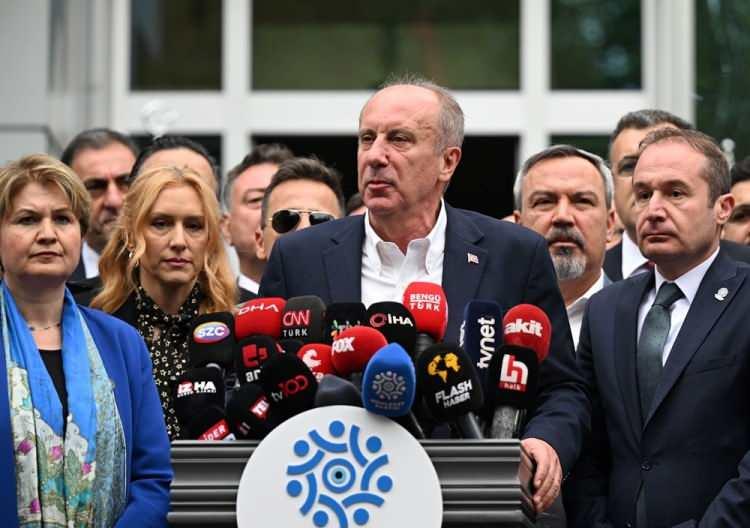 <p>Adaylıktan çekildiğini açıklayan Memleket Partisi Genel Başkanı Muharrem İnce de Ankara Çankaya'da oyunu kullanacak.</p>

<p> </p>

<p> </p>
