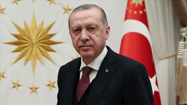 <p>Cumhurbaşkanı ve Cumhur İttifakı'nın Cumhurbaşkanı adayı Recep Tayyip Erdoğan, İstanbul'da oyunu kullanacak.</p>

<p> </p>
