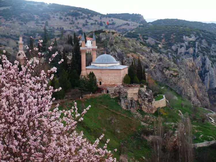 <p>Bilecik- 36 bin 497 kişi</p>
<p> </p>