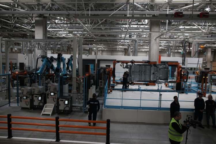 <p><strong>"FİYATLARDA BİR DEĞİŞİKLİK YOK"</strong></p>

<p> </p>

<p>Karakaş, T10X fiyatlarıyla ilgili bir değişiklik olup olmayacağı yönündeki bir soruya ise şöyle yanıt verdi:</p>

<p> </p>
