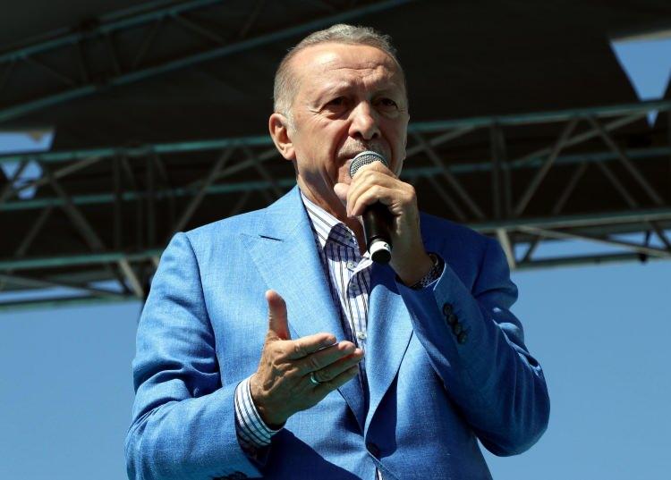 <p>Bir diğer önemli husus ise analize göre Rusya-Ukrayna savaşı. Erdoğan'ın dengeleyici bir pozisyonda olduğuna dikkat çekilen haberde, Putin'in video konferans yoluyla Akkuyu Nükleer Santali'nin açılışına katıldığından bile bahsedildi.</p>