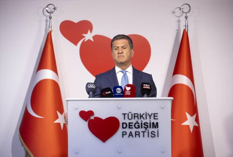<p>Türkiye Değişim Partisi Genel Başkanı ve CHP Erzincan milletvekili adayı Mustafa Sarıgül Erzincan Mehmetçik İlköğretim Okulu'nda tercihte bulunacak.</p>