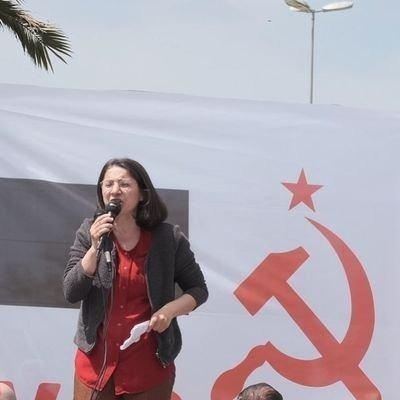 <p>Türkiye Komünist Hareketi Genel Başkanı Aysel Tekerek ise İstanbul Kadıköy Göztepe Mesleki ve Teknik Anadolu Lisesi'nde oy kullanacak.</p>