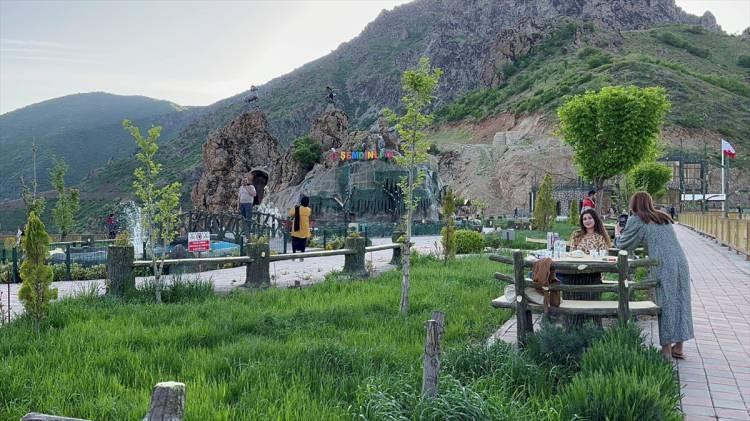 <p>İran'dan bir hafta önce 100 kişilik ekip gelmişti. Burayı çok beğendiler. Burası daha fazla ilgi odağı haline gelecek."</p>
