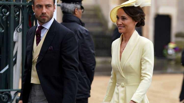 <p><span style="color:#cc0033"><strong>Pippa Middleton</strong></span></p>