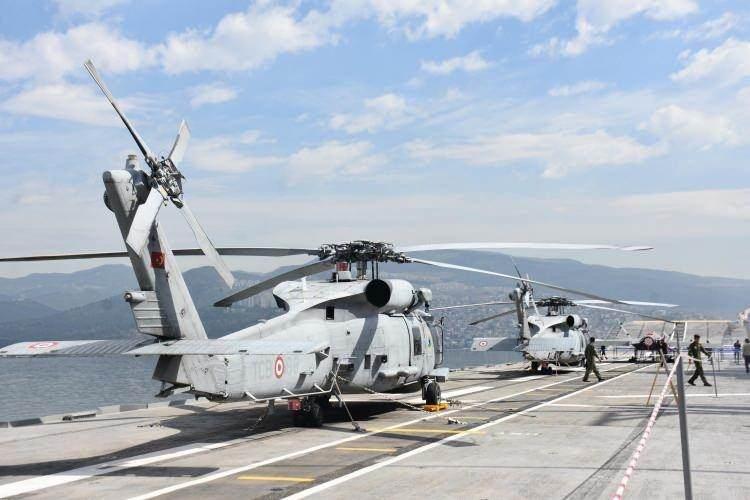 <p>TCG ANADOLU TEMEL TEKNİK ÖZELLİKLER </p>
<p>Gemi 231 metre uzunluğa ve 32 metre genişliğe sahip. </p>
<p>Geminin tam yük deplasmanı en fazla 27.436 ton. </p>
<p>Gemi tam yük deplasmanında en az 20,5 knot azami sürate ve 16 knot ekonomik sürate sahip. </p>