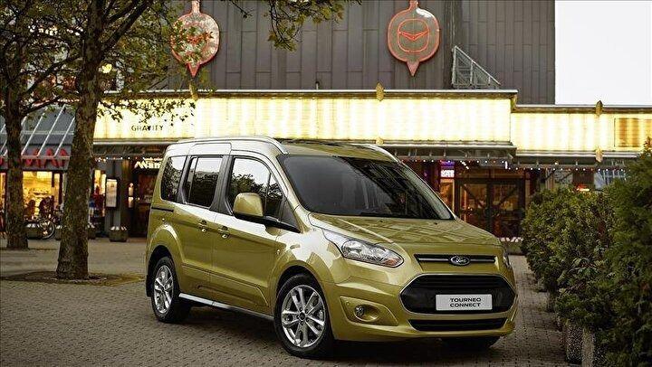 <p>Ford Transit/Tourneo Courier, 4 bin 378 adetle ikinci </p>