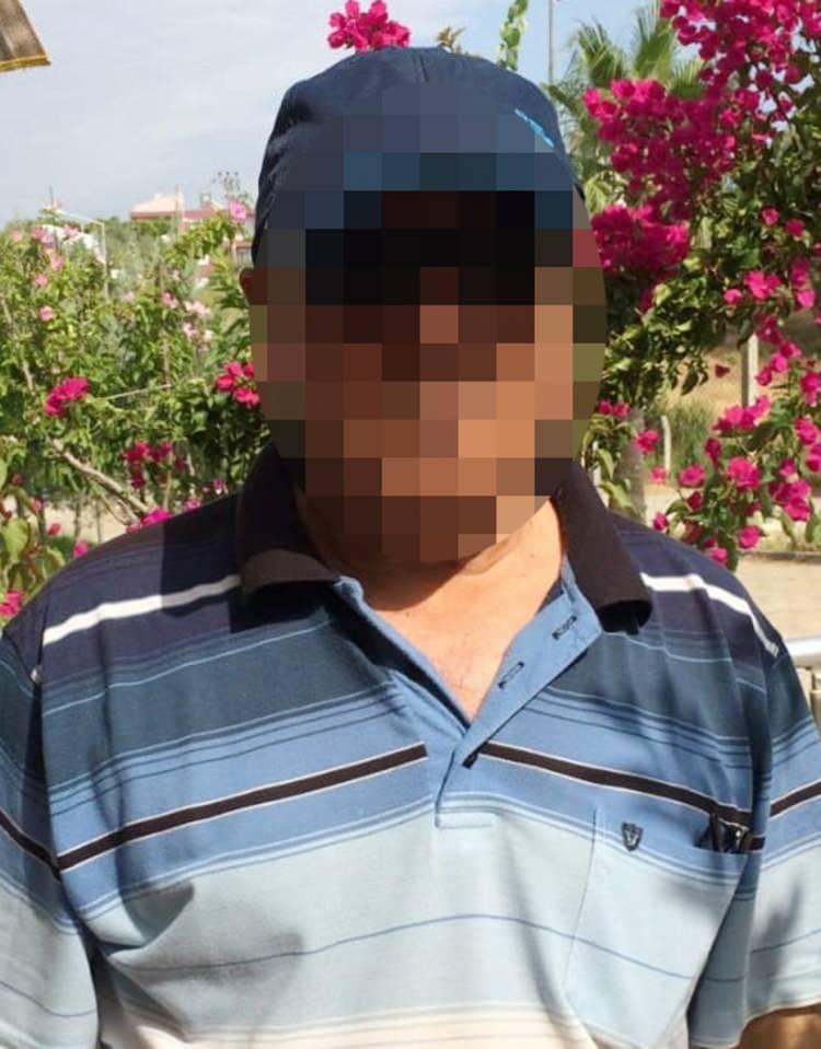 <p>'ÇOCUKLARIMI KESMİŞ'</p>
<p>Kesilen ağaçlara gözü gibi baktığını söyleyen Özcan, "Onların 13 yıldır bütün bakımlarını yaptım. Çocuğum gibiydi onlar. E.Ç. denilen şahıs benim çocuklarımı kesmiş. Suç duyurusunda bulundum. Savcılık olaya el koydu, hakkında dava açıldı. Mahkememiz devam ediyor" diye konuştu. Ağaçların kesilmesinin ardından yerlerine yenilerini diktiğini anlatan Mustafa Özcan, E.Ç. ile kendisine bu şekilde davranacak derecede bir husumeti olmadığını da belirtti. </p>