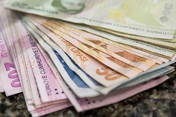 <p> Bu da Bakan Bilgin’in açıkladığı 500 dolar üzeri bir rakama tekabül eder. Eğer bu zam olursa zaten bu neredeyse 550 dolarlar seviyesine gelmiş oluyor."</p>
