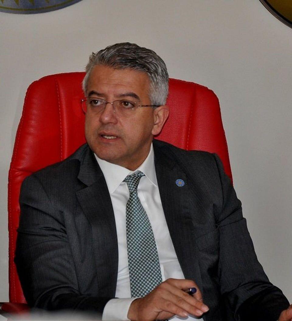 <p>İYİ Parti'den 17 isim, 11 ilde CHP listesinden seçime girdi. Bu isimlerden sadece İstanbul 1. Bölge 6. sıradan aday gösterilen Ahmet Ersagun Yücel milletvekili seçildi.</p>
<p> </p>