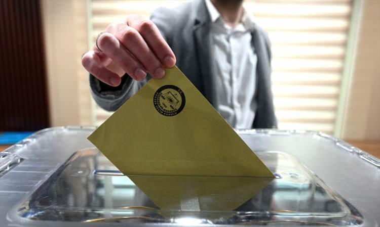 <p>Yüksek Seçim Kurulu (YSK) Başkanlık binasında, oy verme sürecine ilişkin temsili oy verme kabinleri kuruldu.</p>

<p> </p>
