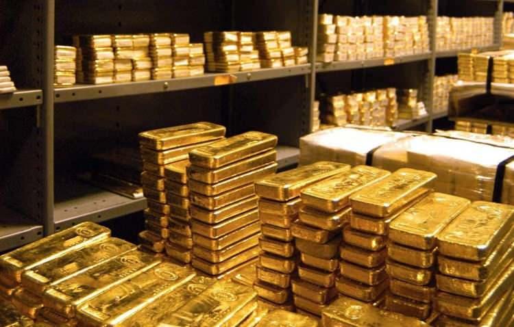 <p>Merkez Bankası, 2023 yılının ilk 5 ayında 128 ton altın aldı. Böylece, 2022’de 542 ton olan altın rezervi 670 tona çıktı. </p>
