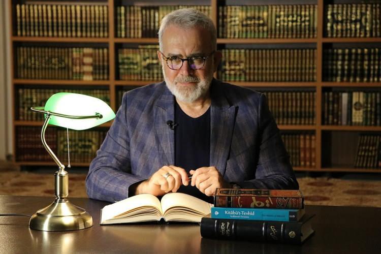 <p><span style="color:#000000"><strong>Dizdar'ın sözlerini yanıtsız bırakmayan usta sanatçı ve milletvekili Bahadır Yenişehirlioğlu, sosyal medya hesabından yaptığı paylaşımla Dizdar'a tokat niteliğinde yanıt verdi.</strong></span></p>