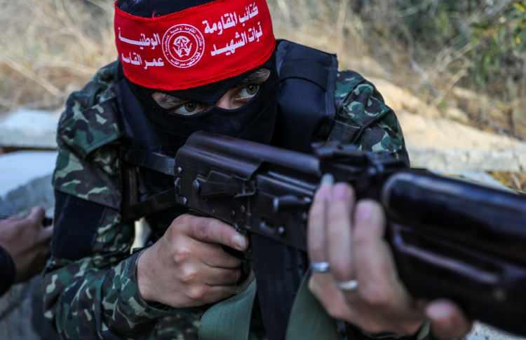 <p>İsrail'in abluka altındaki Gazze Şeridi'ne düzenlediği son saldırılar sırasında oluşan yıkımlar nedeniyle 459 aile evsiz kaldı.</p>