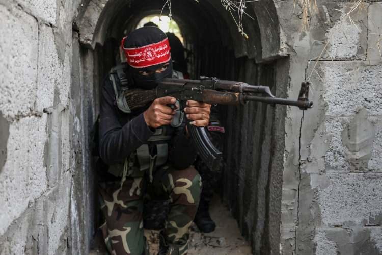 <p>Saldırılarda 6'sı çocuk 3'ü kadın olmak üzere 33 Filistinli hayatını kaybetmiş, 32'si çocuk 17'si kadın 93 Filistinli yaralanmıştı.</p>