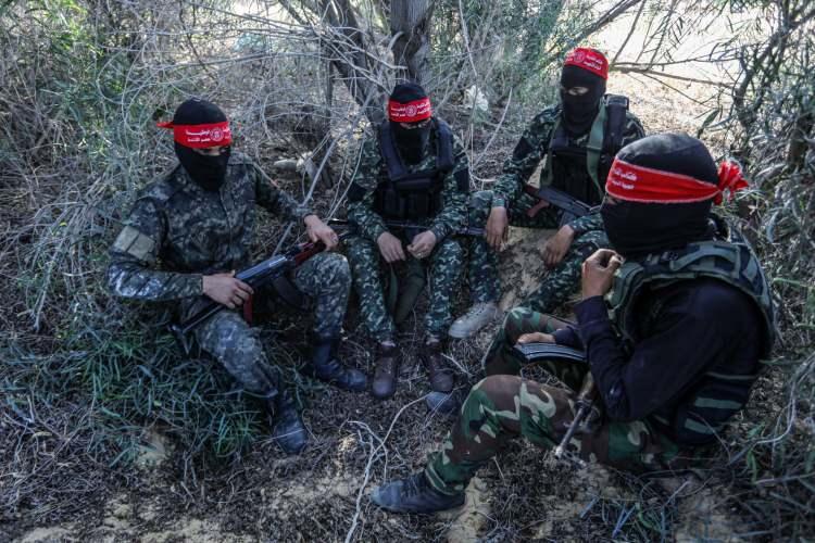 <p>Bunlardan 93'ünün tamamen kullanılamaz hale geldiği, 128'inin oturulamaz durumda bulunduğu aktarılan açıklamada, ilk belirlemelere göre saldırının yol açtığı maddi zararın yaklaşık 9 milyon dolar olduğu belirtildi.</p>