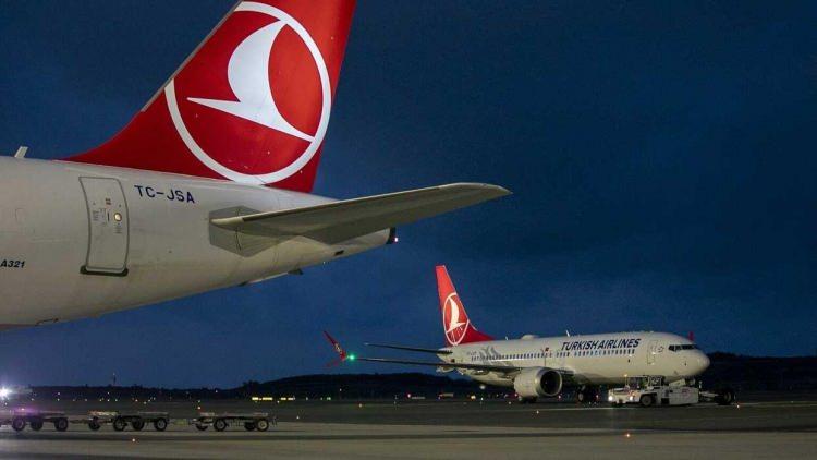 <p>Bütün dünyada bir darboğaz var. O açıdan bizim bu belki şu anda mütevazı bir kontrat olacak, 20 tane uçak siparişi veriyoruz. Ancak 10 yılda uçak ihtiyacımız 100 adet. Dünyanın uçak ihtiyacına baktığımızda da aynı şekilde şu anda 3 binden fazla uçağa ihtiyaç var."</p>
<p> </p>