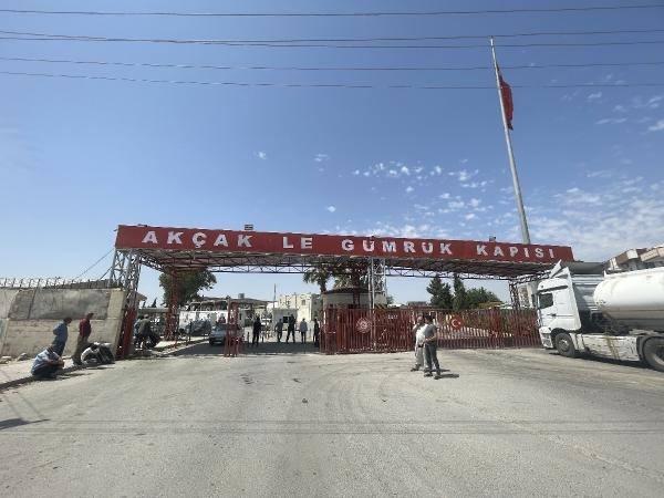 <p>Suriye’de yaşanan iç çatışmanın ardından Türkiye’ye sığınan göçmenlerin geri dönüşü devam ediyor.</p>