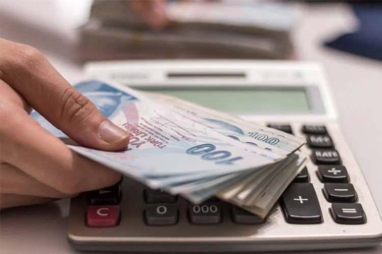 <p>SGK bu durumdaki handikapı ortadan kaldırmak için yeni görevlendirmeler ve mesai düzenine geçti. </p>