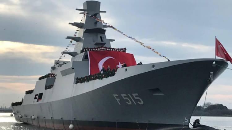 <p>"Amacımız aslında burada tek bir ihale almak değil. Kendilerine de bunu söylüyoruz. Biz gemi satmak için burada değiliz. Malezyalı kardeşlerimizle uzun süreli bir işbirliği oluşturalım, gemileri beraber inşa edelim yaklaşımındayız." diyen Güleryüz, STM'nin kurulduğundan bu yana askeri denizcilikte yerli katkı payının artırılması, ekosistemin askeri gemi inşa sektörüne uyum sağlayabilmesi, buna uygun ürünler verebilmesi için yoğun faaliyet yürüttüğünü, Malezya için de bunu önerdiklerini dile getirdi.</p>