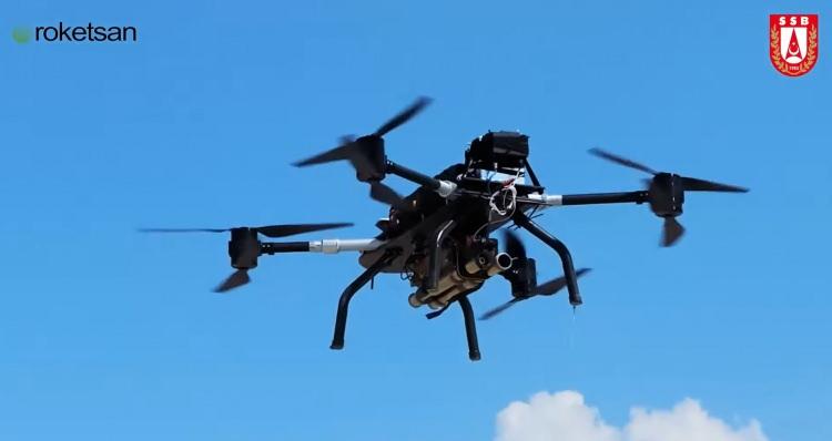 <p>Açıklamada görüşlerine yer verilen PAVO Group Yönetim Kurulu Başkanı Alper Özbilen, <strong>"METE"</strong>nin İHA konseptine uygun olarak Gök Alp dron sistemine başarılı bir şekilde entegre olduğunu belirterek, şu değerlendirmede bulundu:</p>
<p> </p>