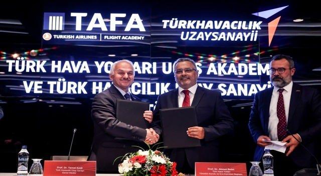 <p>TAFA tarafından eğitim ihtiyaçlarını karşılayabilecek tek motorlu eğitim uçağının yerli ve milli imkanlarla TUSAŞ tarafından üretilmesi konusunda fikir birliğine varıldı.</p>
