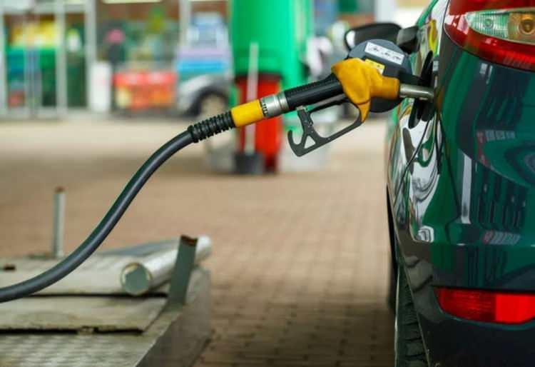 <p>İstanbul'da motorin litre fiyatı 19,34 liradan satılıyor.<br />
</p>