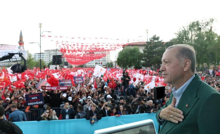 <p><strong>BAŞKAN ERDOĞAN MİTİNGE KATILAN  KİŞİ SAYISINI AÇIKLADI</strong></p>
