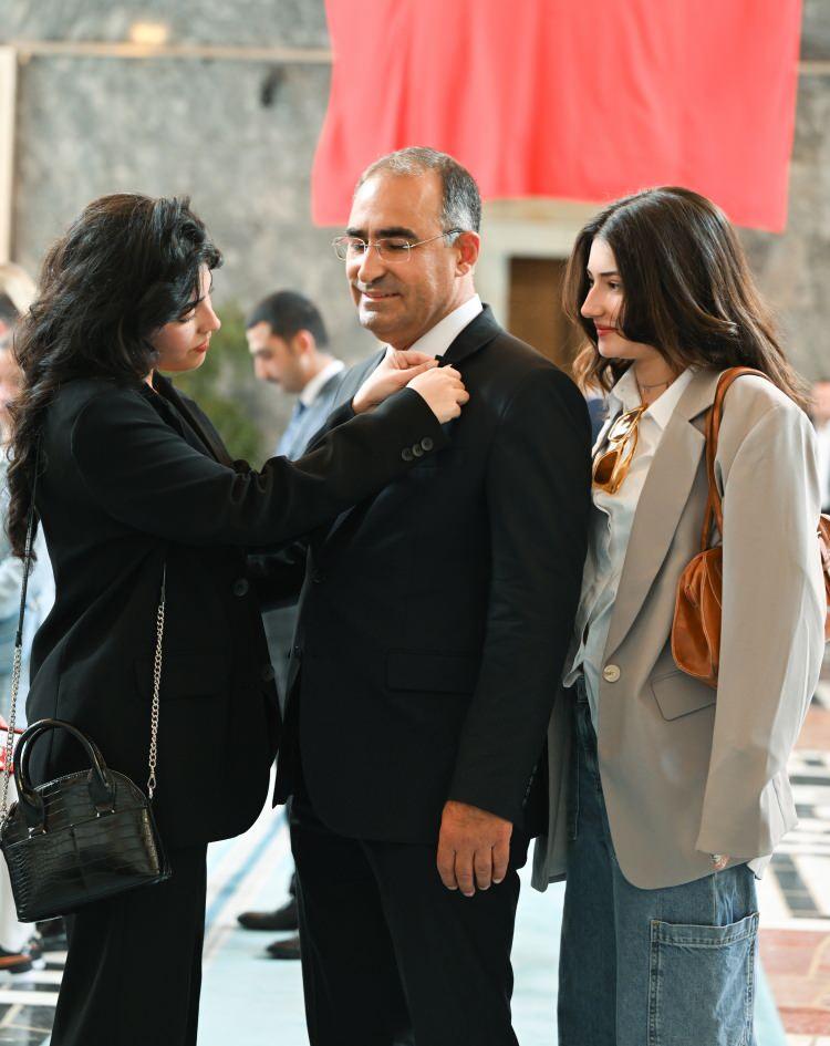 <p>AK Parti Afyonkarahisar Milletvekili Hasan Arslan kaydını yaptırdı.</p>
