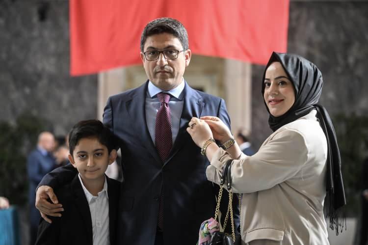 <p>Meclise gelen AK Parti Bingöl Milletvekili Zeki Korkutata, kayıt yaptırdı.</p>