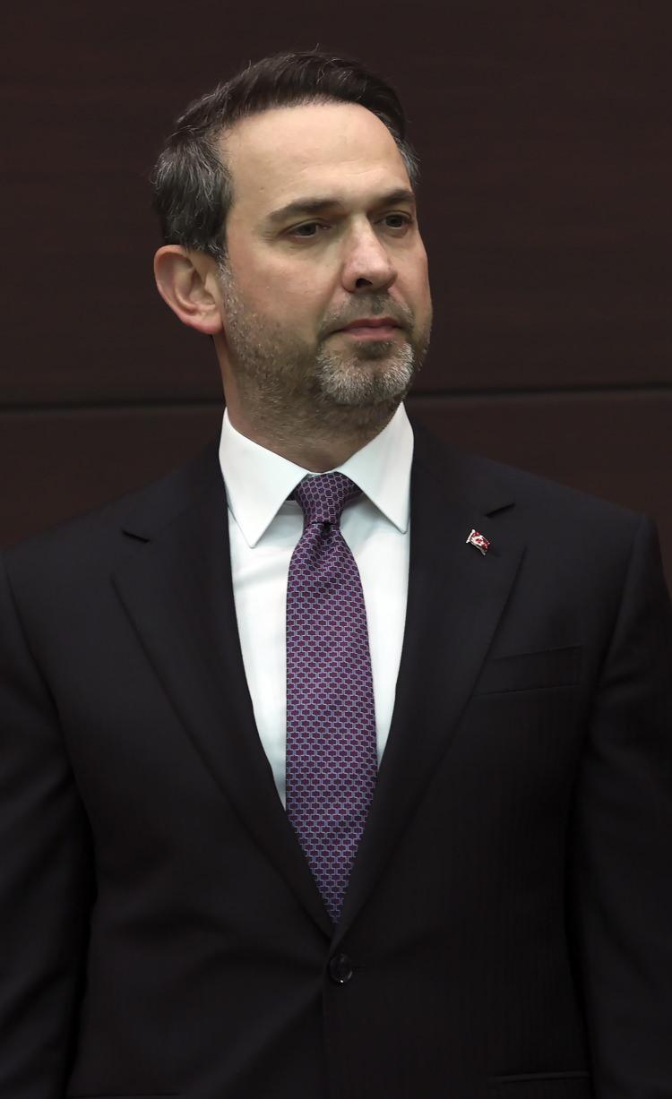 <p>ENERJI VE TABII KAYNAKLAR BAKANI ALPARSLAN BAYRAKTAR</p>