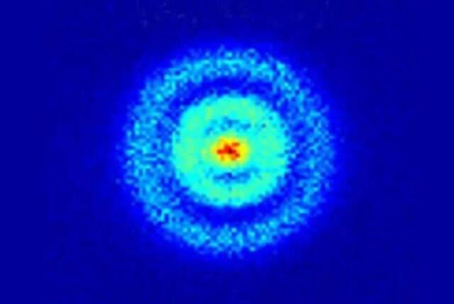 <p>Ohio Üniversitesi ve Argonne Ulusal Laboratuvarı'nda fizikçi olan ortak yazar Saw-Wai Hla, <strong>"Atomlar taramalı prob mikroskopları ile rutin olarak görüntülenebilir, ancak X-ışınları olmadan neyden yapıldıkları söylenemez.</strong></p>
