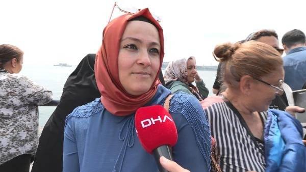 <p>Sırada bekleyenlerden Gümüş Kurt ise, "Güzel bir duygu İstanbullular için. Kız Kulesi zaten İstanbul için gelenek görenek haline gelmiş bir durumda.</p>