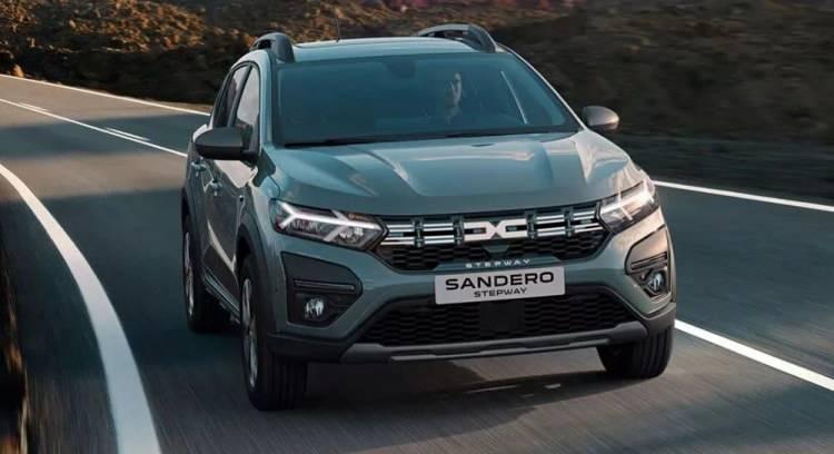 <p><strong>DACİA </strong></p>
<p> </p>
<p>YENİ SANDERO STEPWAY Essential Stepway Tce 90 bg<br />
<br />
Mayıs Fiyatı: 618.000 TL<br />
Haziran Fiyatı: 655.000 TL</p>
<p>Essential Stepway Eco-G 100 bg</p>
<p>Mayıs Fiyatı: 651.000 TL<br />
Haziran Fiyatı: 688.000 TL</p>
<p>Essential Stepway Tce 90 bg CVT</p>
<p>Mayıs Fiyatı: 662.000 TL<br />
Haziran Fiyatı: 698.900 TL</p>
<p>Expression Stepway Tce 90 bg CVT</p>
<p>Mayıs Fiyatı: 686.900 TL<br />
Haziran Fiyatı: 723.000 TL</p>