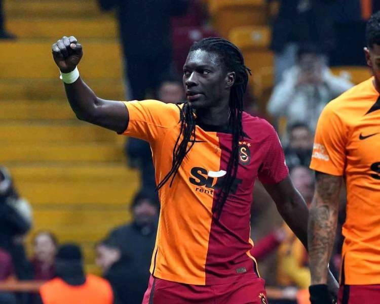 <p><strong>En çok gol beklentisi oluşturan futbolcu:</strong> Bafetimbi Gomis (1.07)<br />
<br />
 </p>
