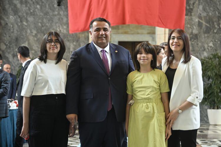 <p>AK Parti Çorum Milletvekili Oğuzhan Kaya, kaydını yaptırdı.</p>
