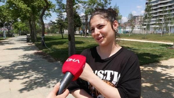 <p>Pelin Yalçın da, “Çok tehlikeli bir durum. Bir alerjisi olan için de çok tehlikeli. Buna bir bakılması lazım. Yanına yaklaşmamak lazım. Bakmaları gerekiyor ama ilgilenmiyorlar demek ki" dedi.</p>
