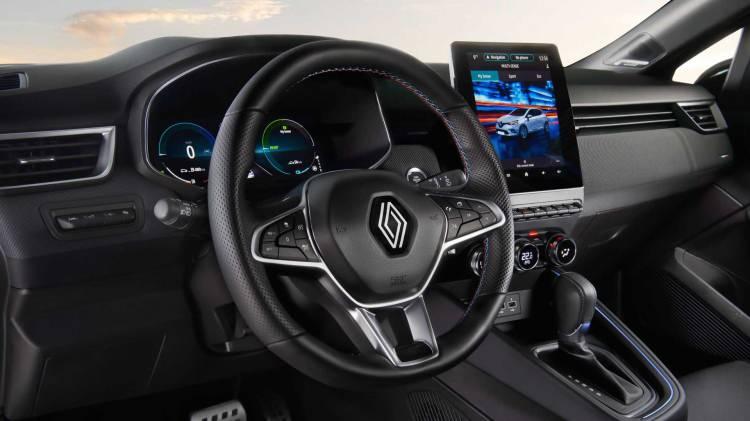 <p>Renault Markası Tasarımdan Sorumlu Başkan Yardımcısı Gilles Vidal, <strong>“Renault Clio, tüm dünyada gerçek bir aşk hikayesi. Biz de bu hikâyenin ikonunu bir sonraki seviyeye taşımak ve temel değerlerini koruyarak daha teknolojik bir tasarımla, insan unsurunu da ön planda tutarak geleceğe taşıma fikriyle hareket ettik. Yeni Clio, cömert şekillerin ve keskin çizgilerin başarılı bir birleşimi” </strong>dedi.</p>
