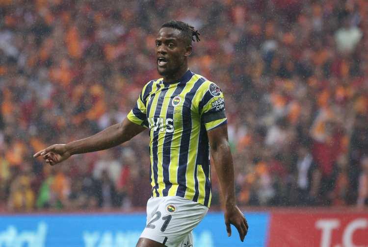 <p>Batshuayi<br />
<br />
Takım: Fenerbahçe<br />
<br />
​Gol sayısı: 12</p>
