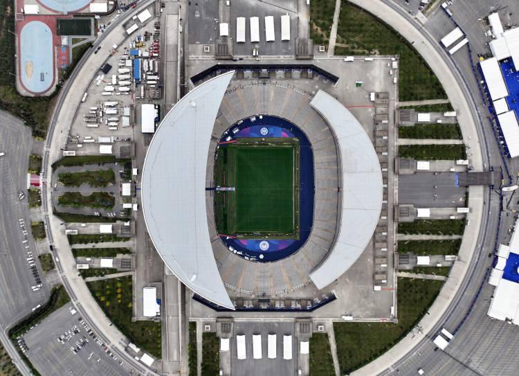 Şampiyonlar Ligi'nde nefesler tutuldu! Atatürk Olimpiyat Stadı büyük güne hazır