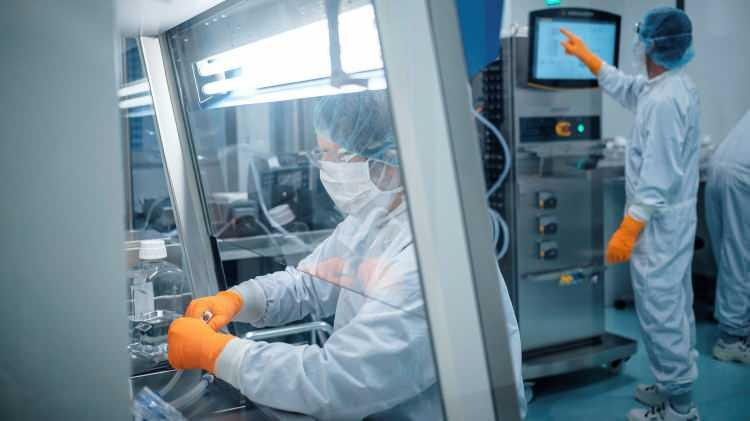<p>BioNTech yetkilileri, “Açılan davada davacı ve avukatları, corona virüsü aşısı ile görülen yan etkiler arasında net bir bağ gösteremedi” ifadesini kullandı.</p>