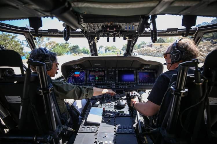 <p>Olası orman yangınlarına müdahale için Mersin OGM'de konuşlandırılan, sıhhi tahliye yapma ve kurtarma özelliklerine sahip yangın söndürme helikopteri "NEFES", Anadolu Ajansı ekibi tarafından görüntülendi.</p>

