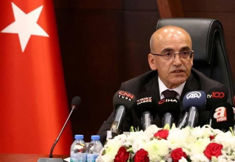 <p><strong>ENERJİ, KİRA MALİYETLERİ DÜŞÜRÜLECEK: </strong>Enerjide dışa bağımlılığı azaltıcı politikalarımıza paralel olarak vatandaşa yansıyan enerji maliyetlerinde düşüş sağlayıcı bir yaklaşım sergilenecek. Gelir düzeyi düşük vatandaşların harcama kompozisyonu içinde önemli bir yer tutan kira harcamalarını düşürmeye dönük olarak sosyal konut projelerine kararlılıkla devam edilecek.</p>
<p> </p>