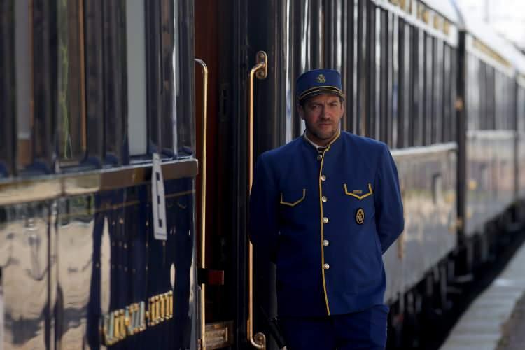 <p>Paris'ten hareket eden tarihi Venice Simplon Orient Express treni Kapıkule Garı'ndan Türkiye'ye giriş yaptı.</p>
