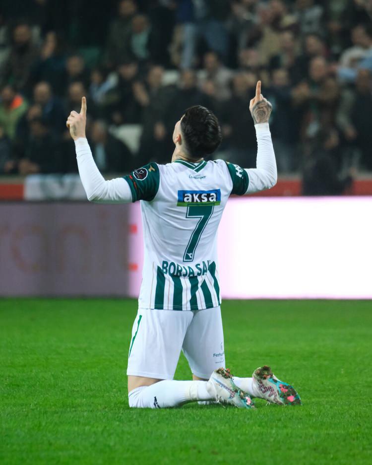 <p>Borja Sainz<br />
<br />
Takım: Giresunspor<br />
<br />
Gol sayısı: 9 </p>
