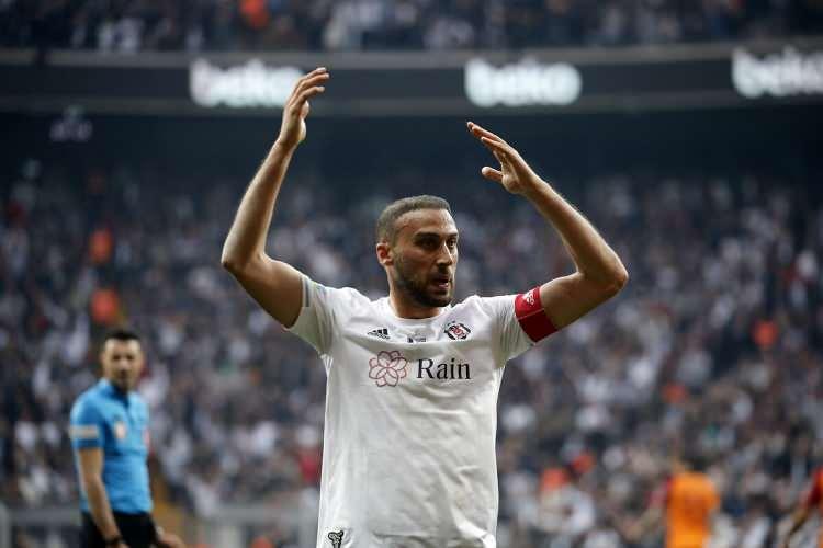 <p>Cenk Tosun<br />
<br />
Takım: Beşiktaş<br />
<br />
​Gol sayısı: 15</p>
