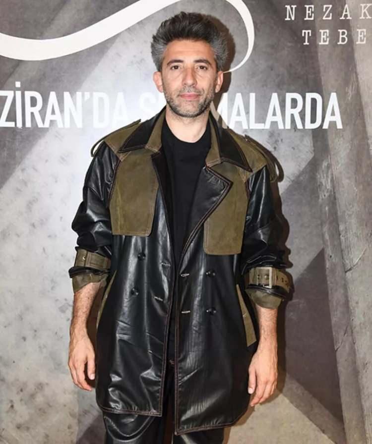 <p><span style="color:#800000"><strong>''MASKE'NİN İÇİNDE NE ARARSANIZ VAR''</strong></span></p>
<p><span style="color:#000080"><strong>Filmde 22 bin metre kumaşın kullanıldığını, 900 den fazla kostüm yapıldığını da sözlerine ekleyen Turak, gişe ile ilgili iddiasını ise şöyle dile getirdi:</strong></span></p>